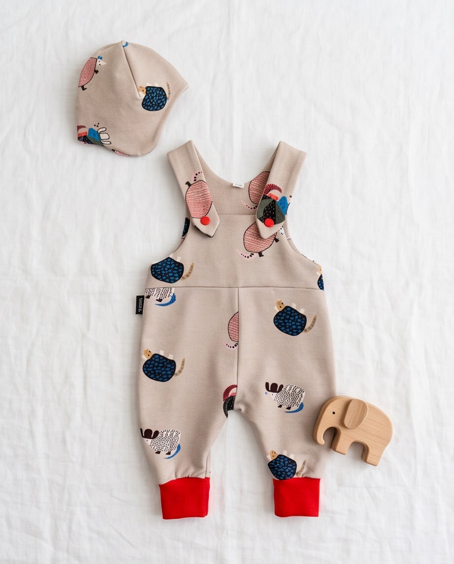 BIO Babyset Latzhose & Mütze Gürteltier