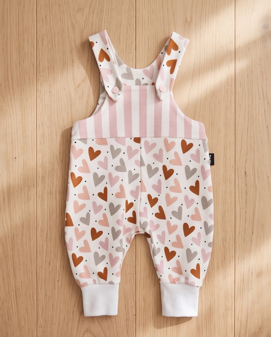 BIO Baby Latzhose Herzen