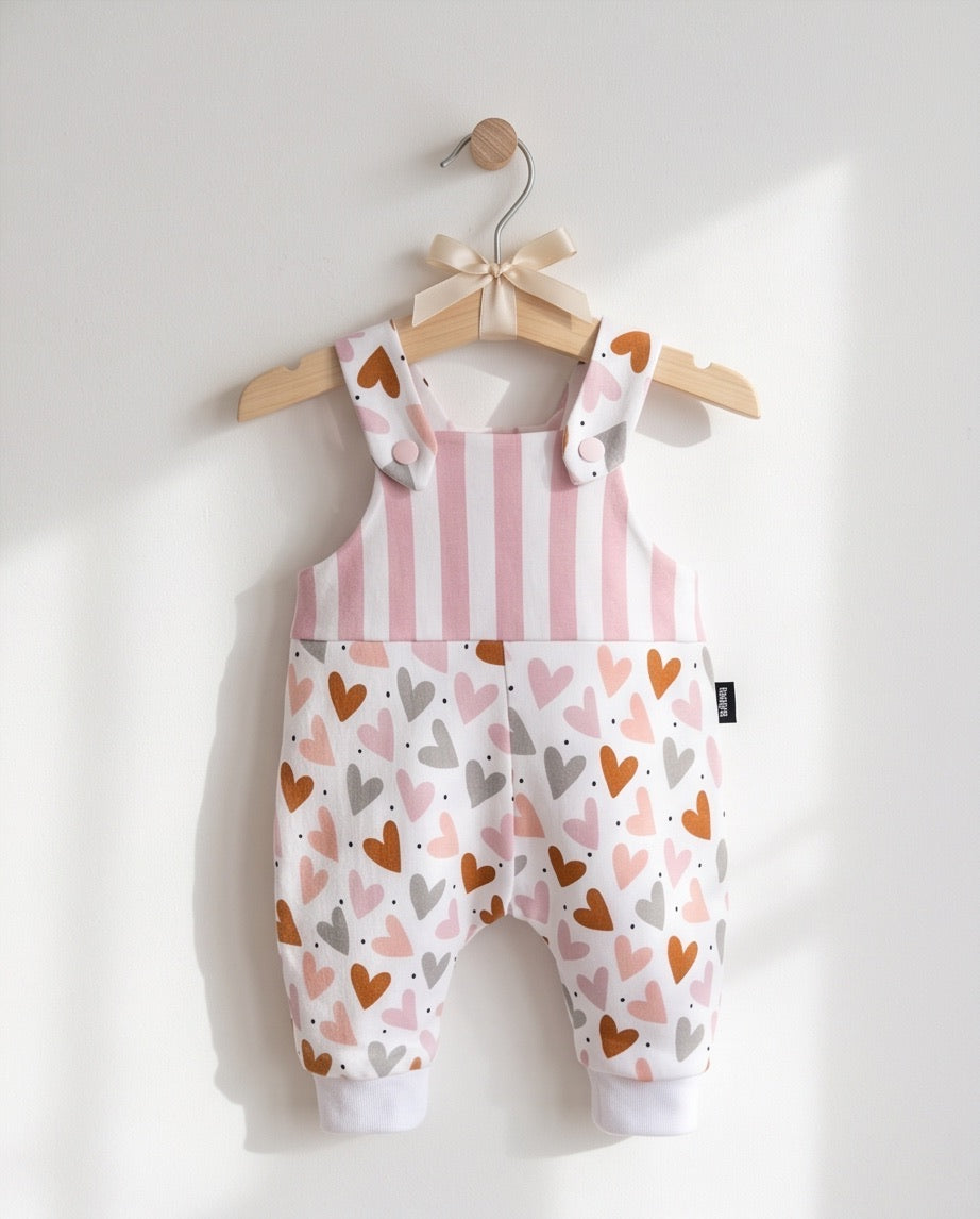 BIO Baby Latzhose Herzen