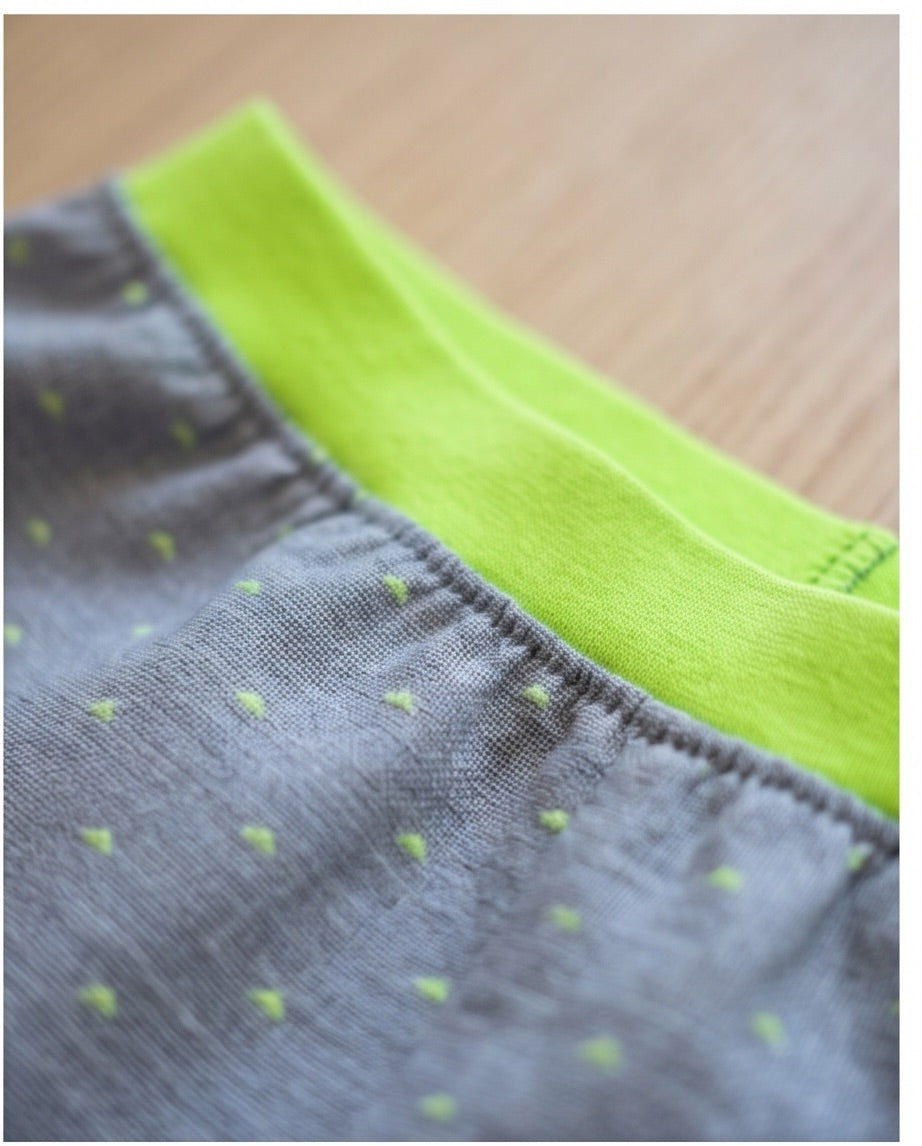 Kurze Hose hellblau