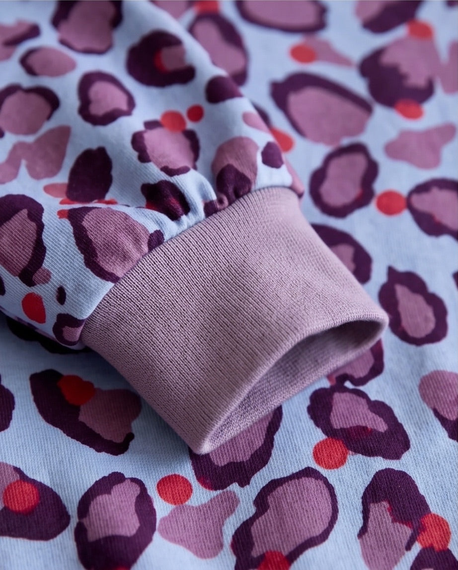 Sweatpullover hellblau violett