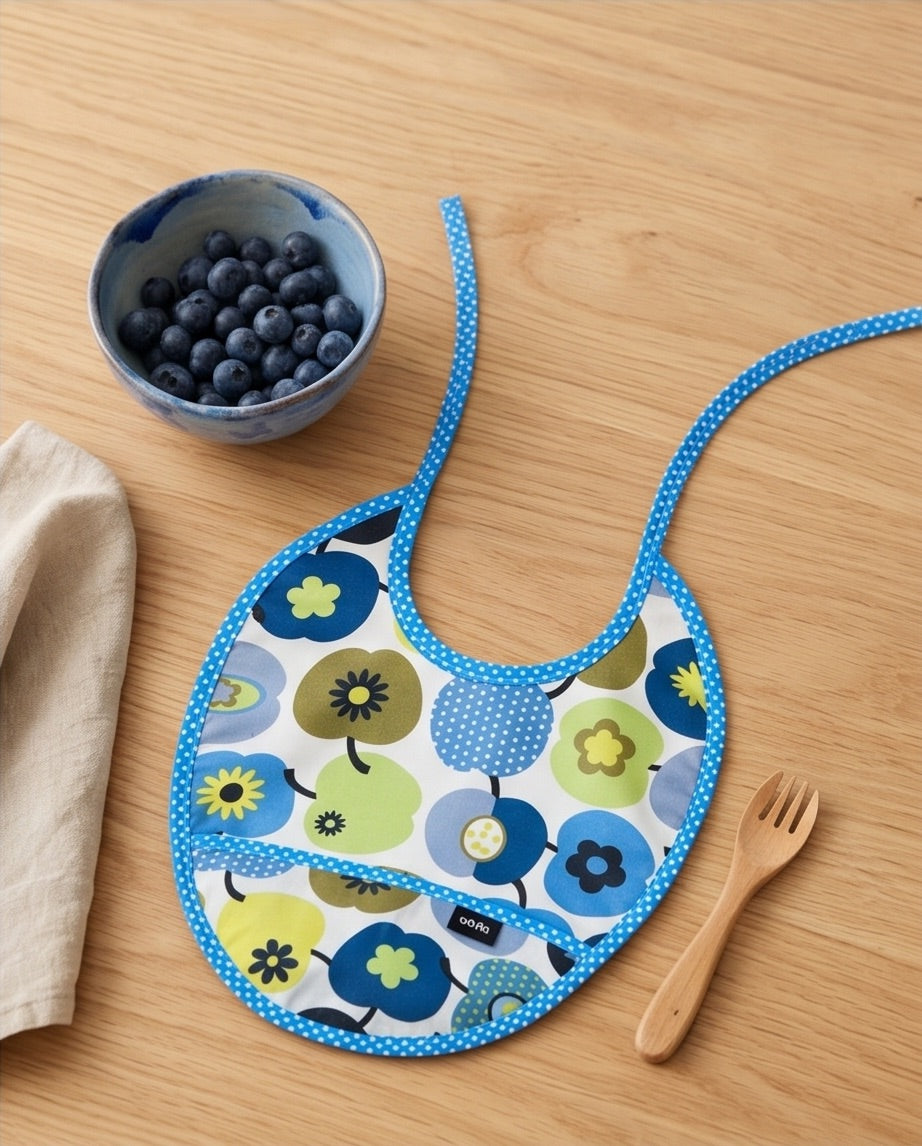 Baby Lätzli mini Äpfel blau
