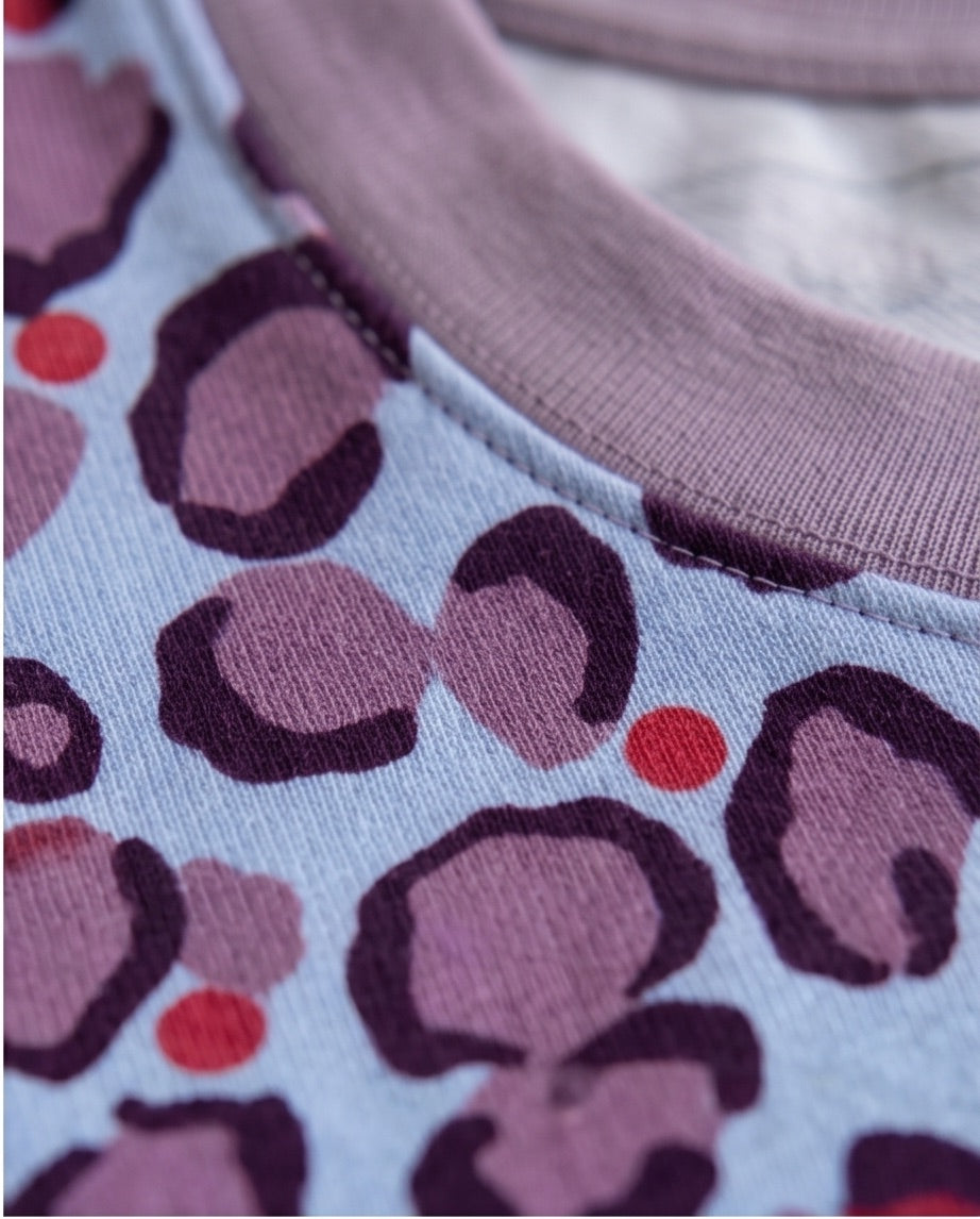 Sweatpullover hellblau violett