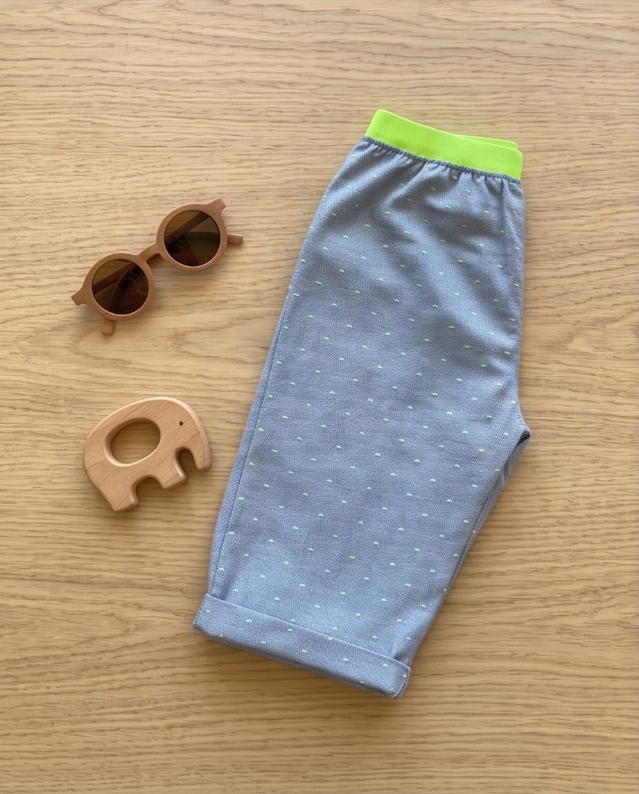 Kurze Hose hellblau