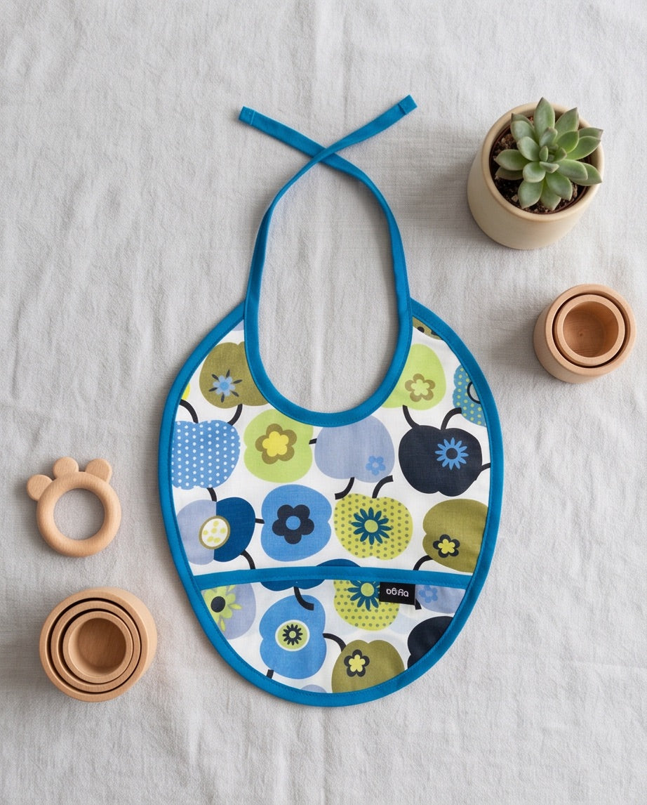 Baby Lätzli mini Äpfel blau